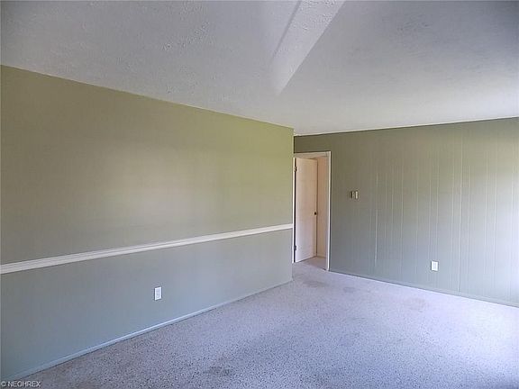 2nd image of 3140 Kay Ave