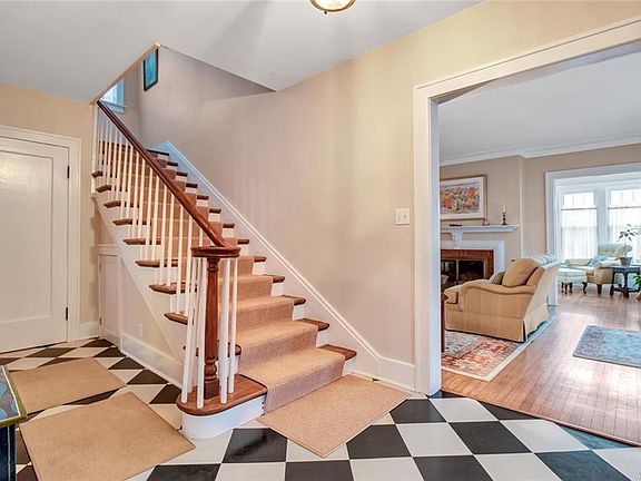 4th image of 325 Starin Ave