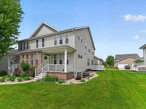 2nd image of 5220 Sassafras Dr Unit 1