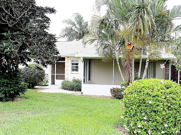 3rd image of 1283 Green Pine Blvd
