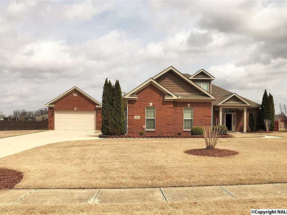 1st image of 340 Spencer Lakes Dr