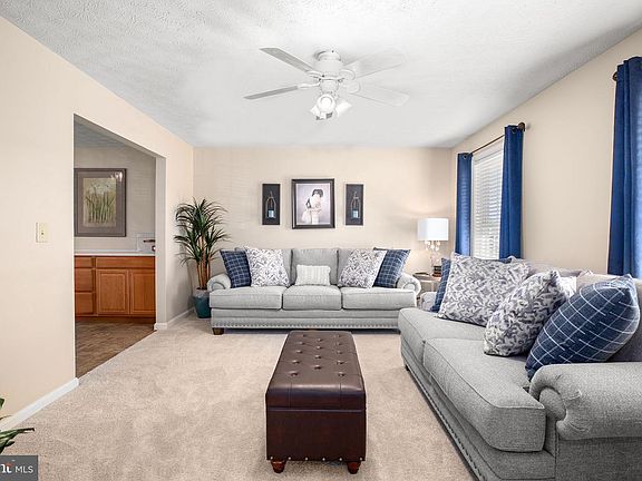 4th image of 6109 Sunny Meadows Dr