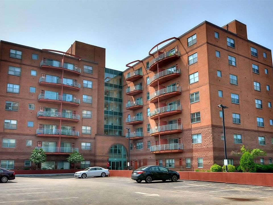 1st image of 100 W Squantum St APT 517