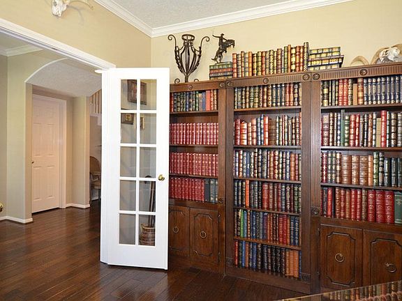 5th image of 3218 Heartwood Oak Way