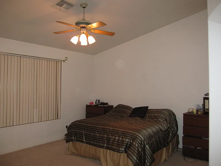 912 N Lakeshore Pl — Photo 6