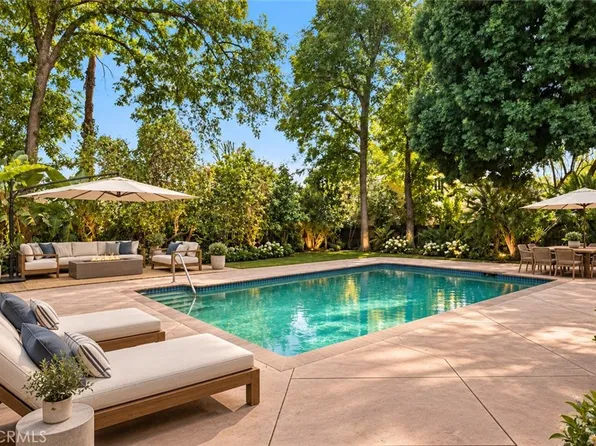 6058 Jumilla Ave, Woodland Hills, CA 91367