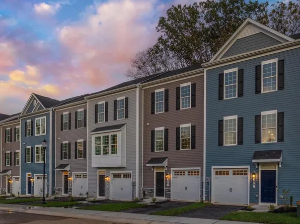 306F Baughmans Ln, Frederick, MD 21702