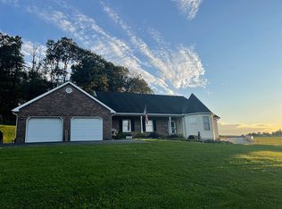 9868 Stagecoach Rd, Kempton, PA 19529