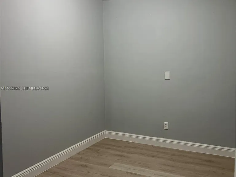9710 SW Southwest 161 St — Photo 5
