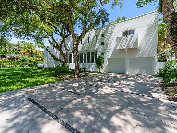2nd image of 7277 SW 165th St