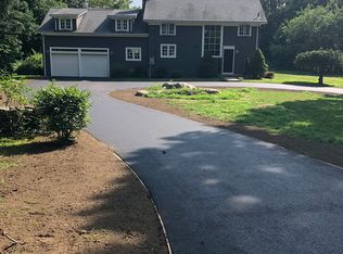 81 Beaver Brook Rd, Lyme, CT 06371