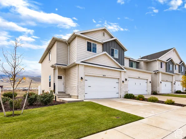 5072 E Lakefield Dr, Eagle Mountain, UT 84005