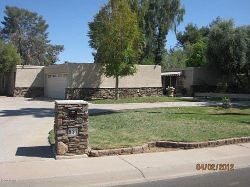 1st image of 527 W Tam Oshanter Dr