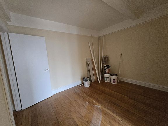 4th image of 455 W 34th St #10EF