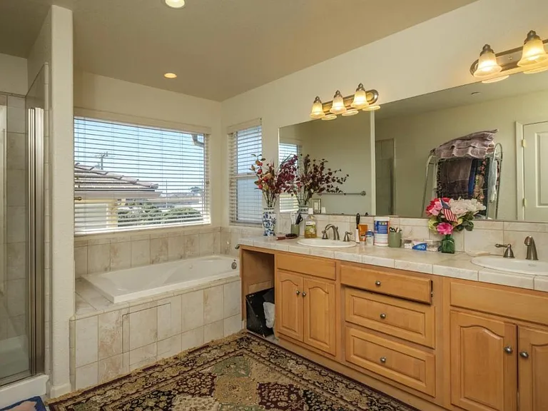 3 Carmel Cir — Photo 15