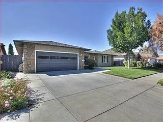 161 Eastview Dr photo 1