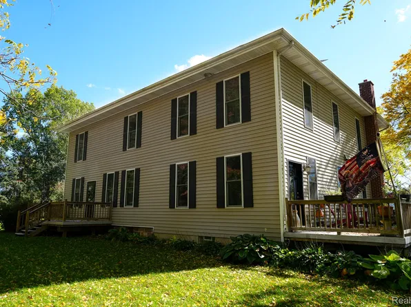 3815 Cramton Rd, Metamora, MI 48455