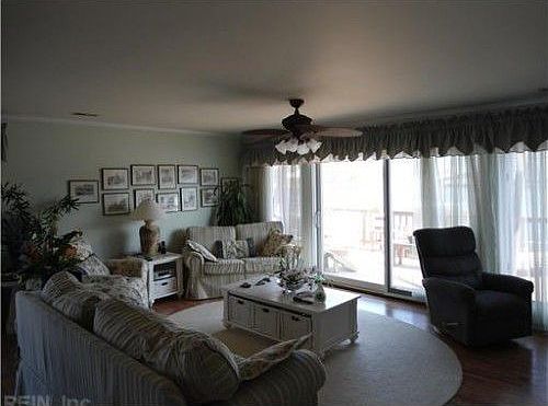 3rd image of 769 Arctic Ave
