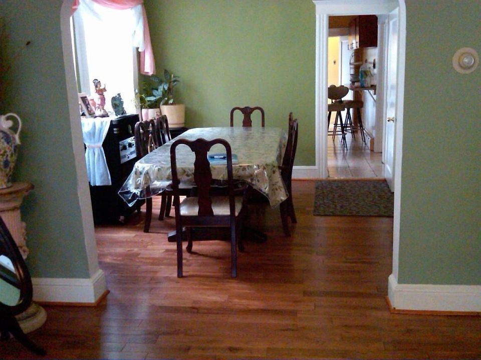 2nd image of 241 Lanza Ave