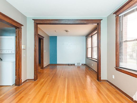 3rd image of 2806 N Francisco Ave #_1