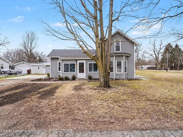 323 Church St, Laingsburg, MI 48848