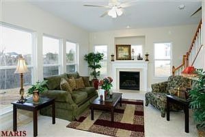 Spacious living room