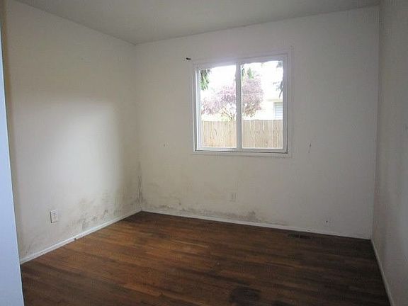 Bedroom2