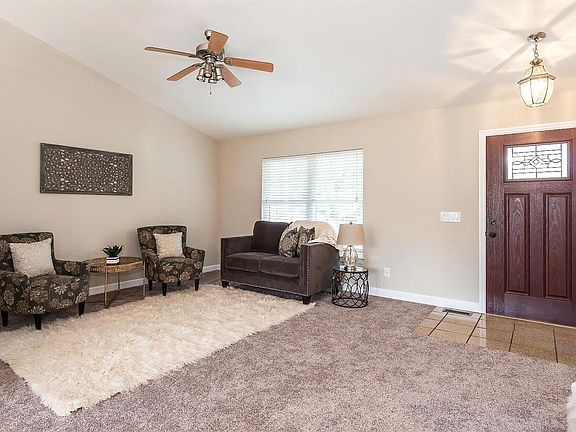 5th image of 144 Wexford Dr
