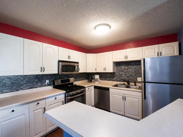 7404 72nd Ln N, Brooklyn Park, MN 55428