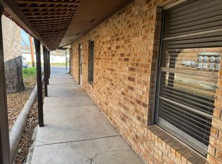 510 N Bauer St, Seguin, TX 78155