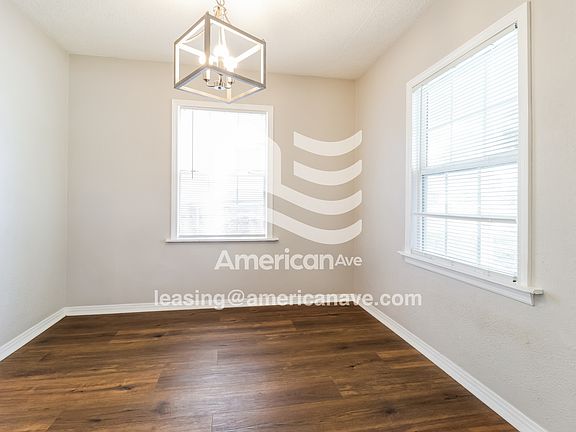 4-Dining Room