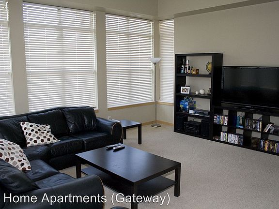 4th image of 4610 E Lake St APT 420