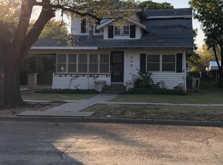 608 Womble Ave, Gruver, TX 79040