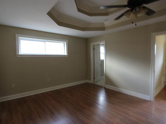 3rd image of 4764 Sherwood Dr