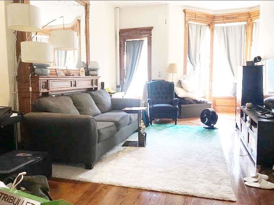 1st image of 141 W 72nd St APT 5