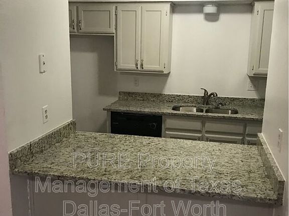 3rd image of 2402 Windy Pine Ln