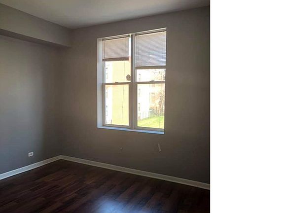 4th image of 4622 S Calumet Ave #2S