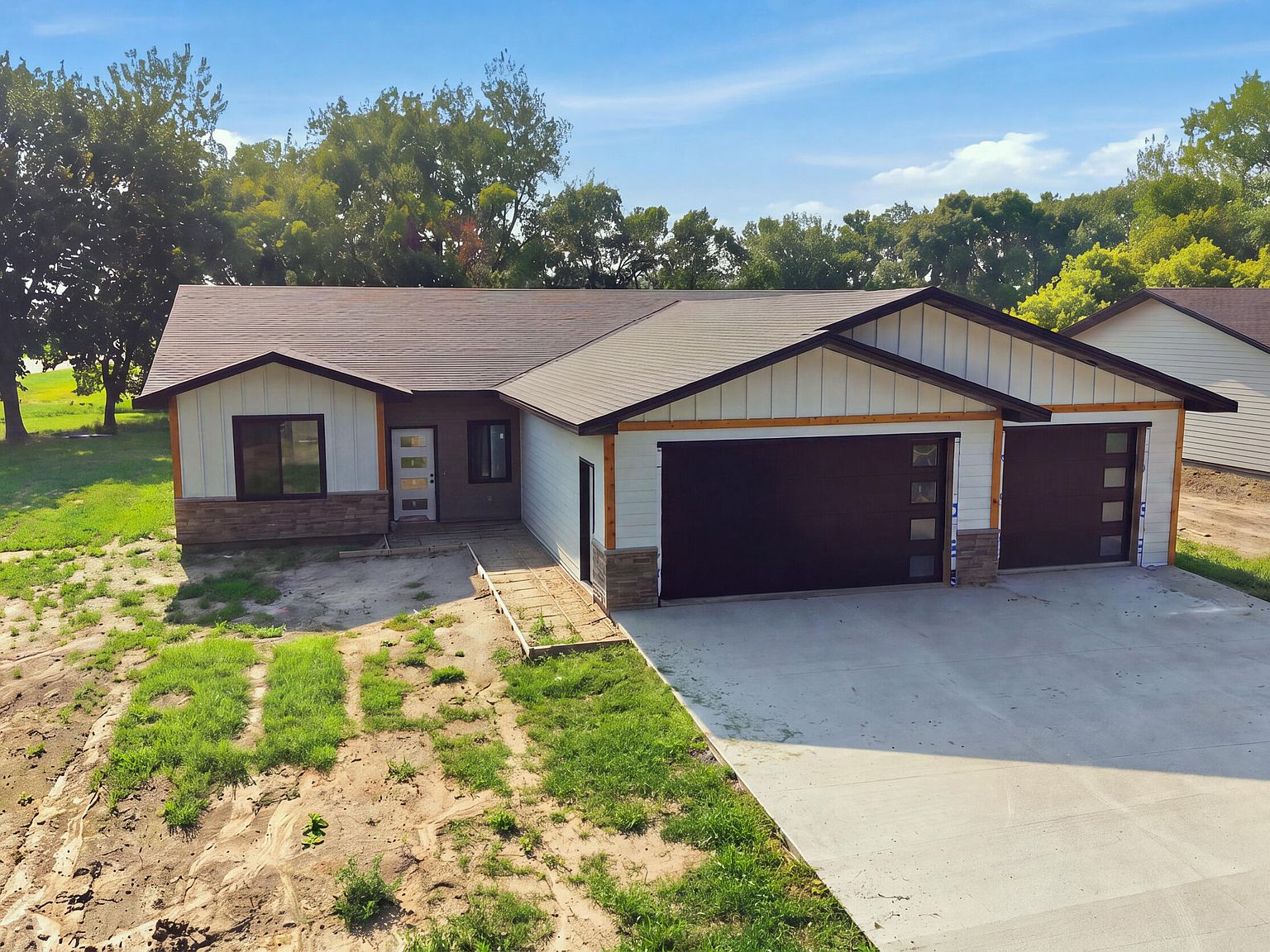 12999 Willowood Dr