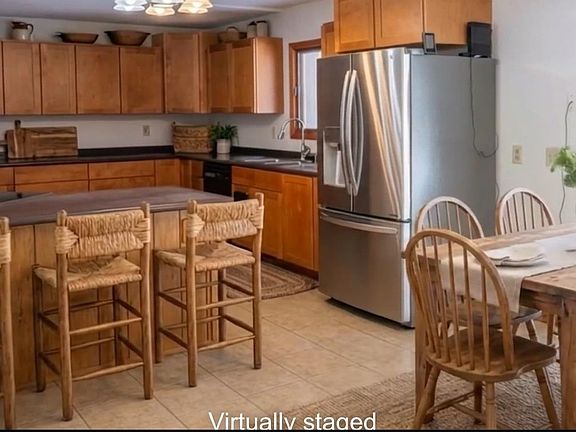5th image of 20342 Blackhawk Ave