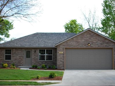 1951 S Scenic Ave, Springfield, MO, 65807