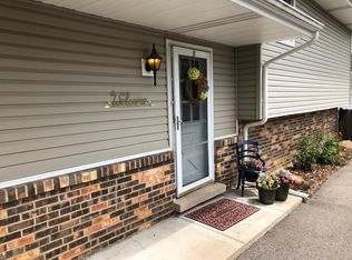 N445 Fanchon St, Wheaton, IL 60187