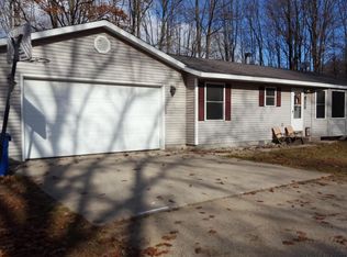 2841 W 92nd St, Newaygo, MI