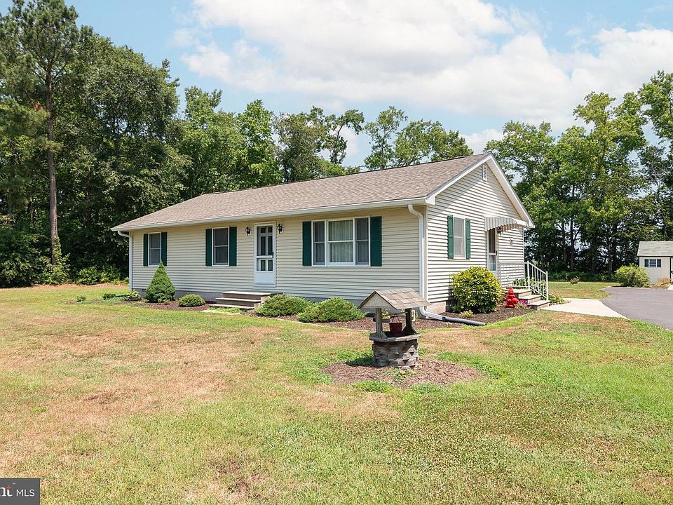 1st image of 33605 Grovers Ln