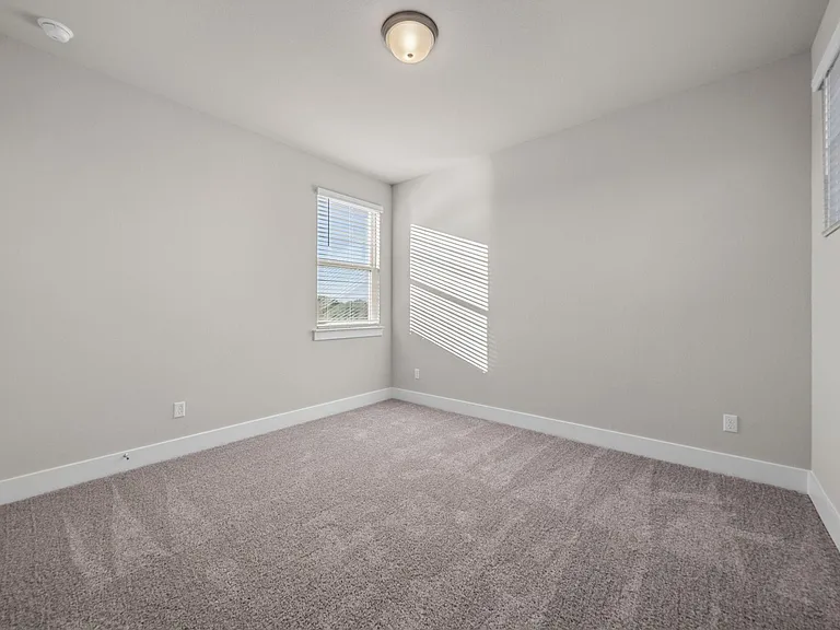 217 Pinnacle Ln — Photo 28
