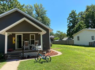 222 N 8th St, Sterling, KS 67579