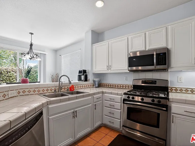 15017 Northwind Ln — Photo 30