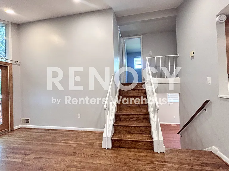 10812 Lombardy Rd — Photo 15