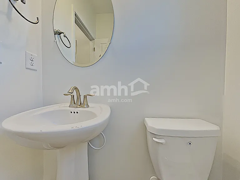 4915 Franks Creek Way — Photo 10