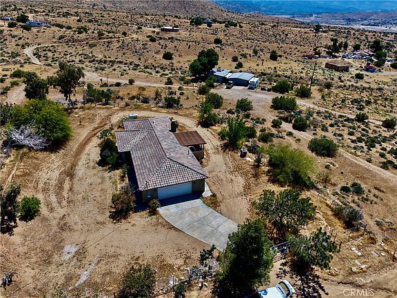 5th image of 20465 Piedmont Dr
