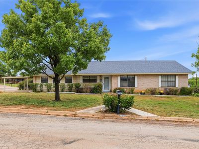 908 W 2nd St, Coleman, TX, 76834